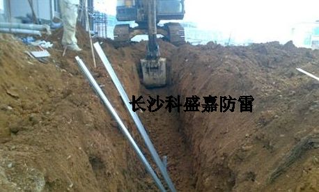 你知道為什么做防雷地網(wǎng)時，挖溝要0.5米寬，1米深